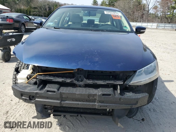 2012 Volkswagen Jetta SEL with VIN 3VWLP7AJ3CM469901, listed as a Copart auction lot 52937875 with 152,761 mi miles and Clean title. Bid and sale history available at DreamBid. Image 5.