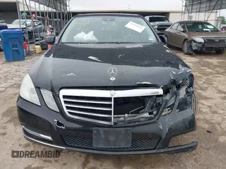 2012 Mercedes-Benz E 350 Luxury with VIN WDDHF5KB2CA551385, listed as a IAAI auction lot 41922064 with 281,962 mi miles and . Bid and sale history available at carsss.com. Image 13.