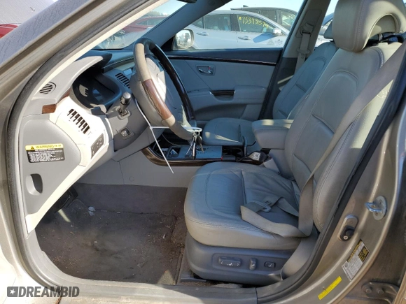 2009 Hyundai Azera Limited with VIN KMHFC46F09A381047, listed as a Copart auction lot 71802614 with 106,632 mi miles and Salvage Title. Bid and sale history available at carsss.com. Image 7.