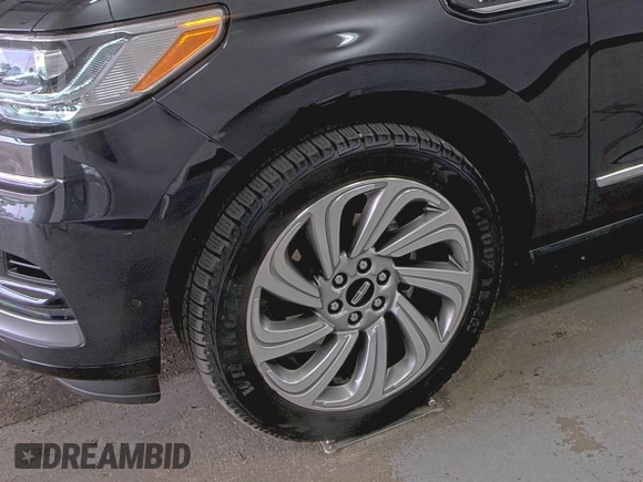 2022 Lincoln Navigator Reserve with VIN 5LMJJ2LT1NEL15170, listed as a IAAI auction lot 42832728 with 45,470 mi miles and . Bid and sale history available at DreamBid. Image 32.
