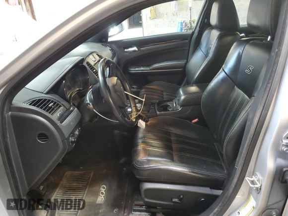 2020 Chrysler 300 S with VIN 2C3CCAGG6LH128552, listed as a Copart auction lot 49165995 with 50,925 mi miles and Salvage Title. Bid and sale history available at DreamBid. Image 7.
