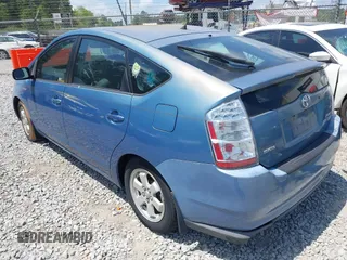 2007 Toyota Prius with VIN JTDKB20U377558458, listed as a IAAI auction lot 42121811 with 1 mi miles. Bid and sale history available at carsss.com. Image 3.