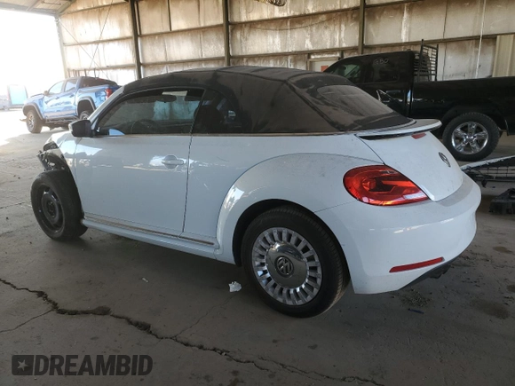 2015 Volkswagen Beetle 1.8T with VIN 3VW517AT3FM800881, listed as a Copart auction lot 87896105 with 30,315 mi miles and Salvage title. Bid and sale history available at DreamBid. Image 2.