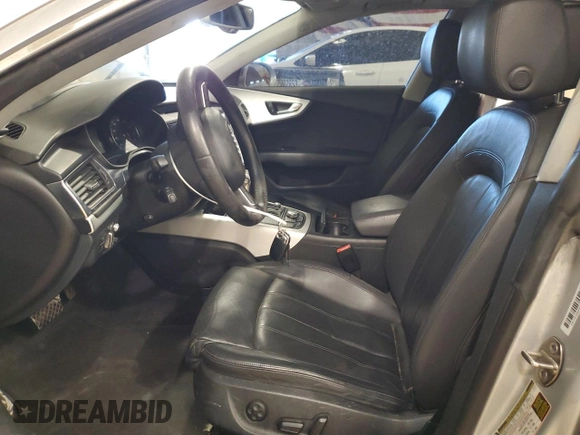 2012 Audi A7 Prestige z VIN WAUSGAFC6CN008572, wystawiony jako Copart lot #47227365 z przebiegiem 185 311 mil mil oraz Szkoda całkowita • Salvage title. Historia ofert i sprzedaży dostępna na DreamBid. Obrazek 7.