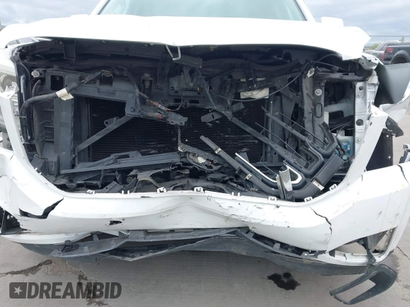 2019 GMC Yukon SLT with VIN 1GKS2BKC3KR160060, listed as a IAAI auction lot 42042122 with 124,733 mi miles. Bid and sale history available at carsss.com. Image 6.
