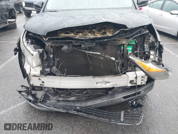 2015 Toyota Highlander XLE z VIN 5TDKKRFHXFS109236, wystawiony jako IAAI lot #41915934 z przebiegiem 102 536 mil mil oraz . Historia ofert i sprzedaży dostępna na DreamBid. Obrazek 6.