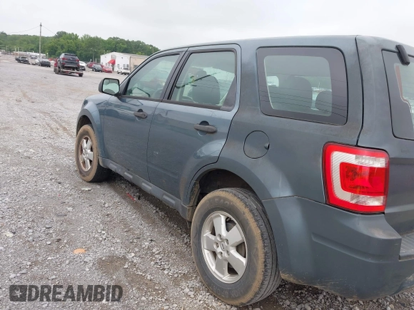 2012 Ford Escape XLS z VIN 1FMCU0C7XCKC75776, wystawiony jako IAAI lot #42510505 z przebiegiem 252 936 mil mil oraz . Historia ofert i sprzedaży dostępna na DreamBid. Obrazek 3.