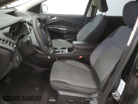 2018 Ford Escape SE z VIN 1FMCU9GD9JUD21474, wystawiony jako Copart lot #53921535 z przebiegiem 136 819 mil mil oraz Czysty tytuł • Clean title. Historia ofert i sprzedaży dostępna na DreamBid. Obrazek 7.