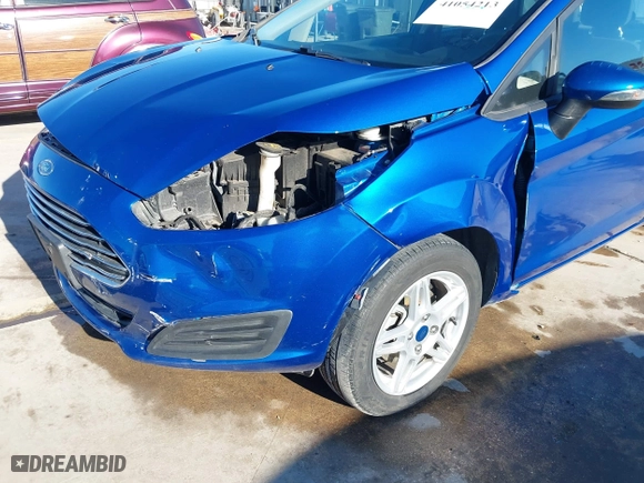2019 Ford Fiesta SE with VIN 3FADP4BJ4KM160172, listed as a IAAI auction lot 41054213 with 71,147 mi miles. Bid and sale history available at carsss.com. Image 6.