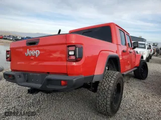 2021 Jeep Gladiator Overland with VIN 1C6HJTFG4ML520672, listed as a Copart auction lot 84208074 with 57,038 mi miles and Salvage Title. Bid and sale history available at carsss.com. Image 3.