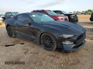 2021 Ford Mustang GT z VIN 1FA6P8CF6M5133204, wystawiony jako Copart lot #54381995 z przebiegiem 73 011 mil mil oraz Szkody całkowita. Historia ofert i sprzedaży dostępna na DreamBid. Obrazek 4.