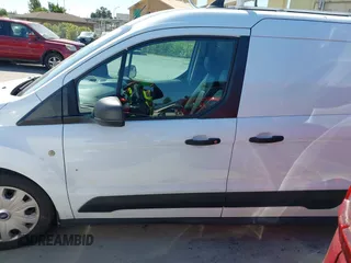 2020 Ford Transit Connect XL z VIN NM0LE7E2XL1462546, wystawiony jako IAAI lot #42067201 z przebiegiem 85 431 mil mil oraz . Historia ofert i sprzedaży dostępna na DreamBid. Obrazek 14.