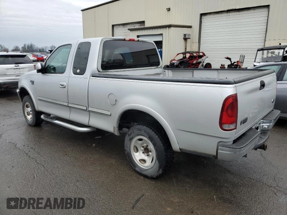 1998 Ford F-150 XL with VIN 1FTDX18W5WKA08829, listed as a Copart auction lot 85135314 with 160,824 mi miles and Clean Title. Bid and sale history available at carsss.com. Image 2.