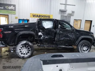 2024 Chevrolet Colorado 4WD Trail Boss with VIN 1GCPTEEK9R1161645, listed as a IAAI auction lot 40984625 with 174 mi miles. Bid and sale history available at carsss.com. Image 12.