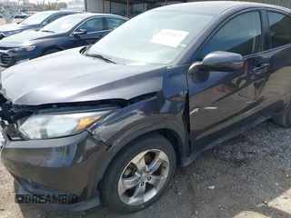 2017 Honda HR-V EX with VIN 3CZRU5H59HM721560, listed as a IAAI auction lot 42055815 with 30,749 mi miles and . Bid and sale history available at carsss.com. Image 17.