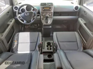 2004 Honda Element EX with VIN 5J6YH185X4L005318, listed as a Copart auction lot 61142325 with 241,496 mi miles and Clean title. Bid and sale history available at DreamBid. Image 8.