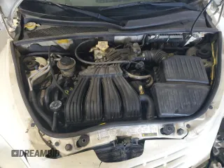 2005 Chrysler PT Cruiser z VIN 3C4FY48B85T592354, wystawiony jako Copart lot #55918665 z przebiegiem 245 499 mil mil oraz Szkoda całkowita • Salvage title. Historia ofert i sprzedaży dostępna na DreamBid. Obrazek 12.
