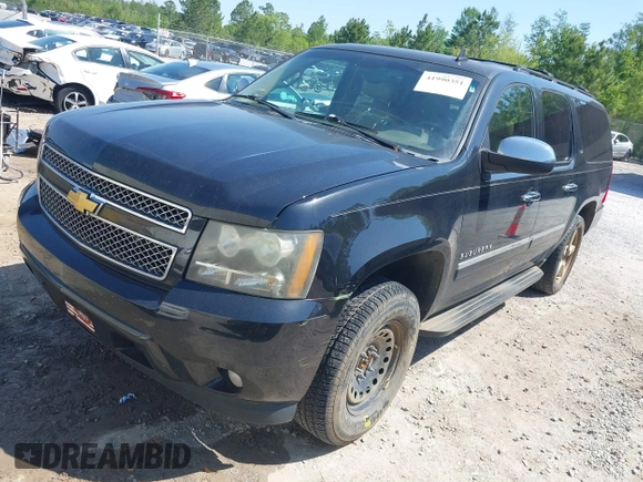 2011 Chevrolet Suburban LTZ with VIN 1GNSKKE31BR299912, listed as a IAAI auction lot 41990351 with 268,982 mi miles. Bid and sale history available at carsss.com. Image 17.