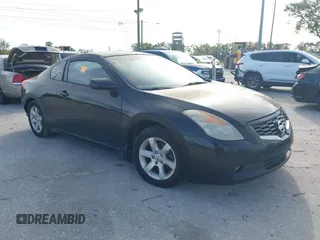2009 Nissan Altima 2.5 S with VIN 1N4AL24E79C178762, listed as a IAAI auction lot 41695502 with 190,267 mi miles. Bid and sale history available at carsss.com. Image 1.
