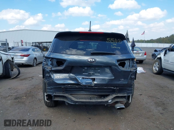 2020 Kia Sorento LX V6 with VIN 5XYPG4A57LG680747, listed as a IAAI auction lot 40729596 with 108,559 mi miles. Bid and sale history available at carsss.com. Image 6.