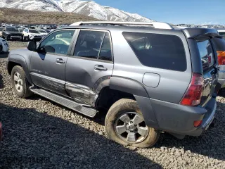 2004 Toyota 4Runner Limited with VIN JTEBT17R940039861, listed as a Copart auction lot 46972365 with 232,865 mi miles and Salvage Title. Bid and sale history available at carsss.com. Image 2.