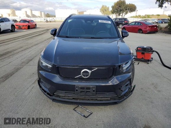 2021 Volvo XC40 z VIN YV4ED3UR2M2567418, wystawiony jako Copart lot #54073465 z przebiegiem 20 221 mil mil oraz Szkoda całkowita • Salvage title. Historia ofert i sprzedaży dostępna na DreamBid. Obrazek 5.