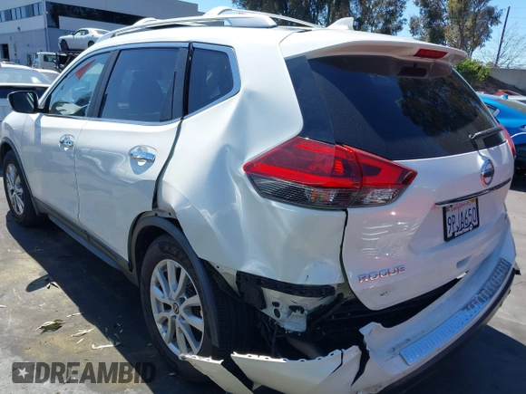 2020 Nissan Rogue SV with VIN JN8AT2MT6LW003230, listed as a IAAI auction lot 41925623 with 115,920 mi miles. Bid and sale history available at carsss.com. Image 3.