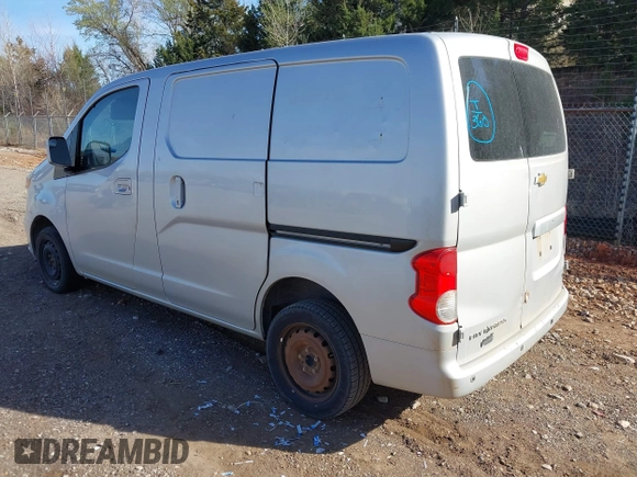 2015 Chevrolet City Express Cargo LT z VIN 3N63M0ZN5FK694828, wystawiony jako IAAI lot #41795345 z przebiegiem 220 533 mil mil oraz . Historia ofert i sprzedaży dostępna na DreamBid. Obrazek 3.
