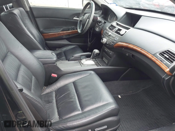 2012 Honda Accord EX-L z VIN 1HGCP3F88CA030662, wystawiony jako IAAI lot #41960040 z przebiegiem 172 909 mil mil oraz . Historia ofert i sprzedaży dostępna na DreamBid. Obrazek 5.