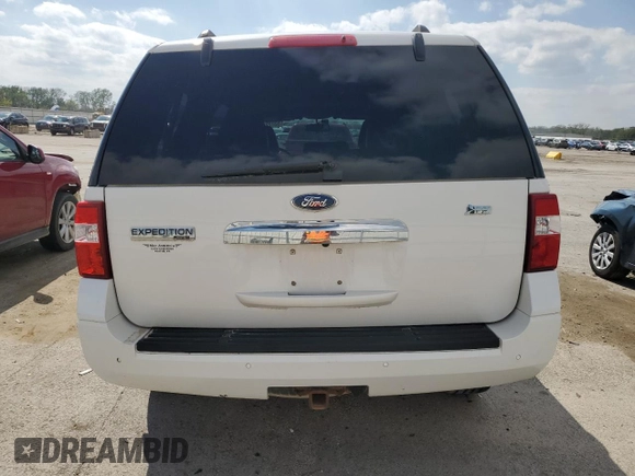 2011 Ford Expedition Limited z VIN 1FMJU2A50BEF56261, wystawiony jako Copart lot #53722465 z przebiegiem 184 434 mil mil oraz Szkoda całkowita • Salvage title. Historia ofert i sprzedaży dostępna na DreamBid. Obrazek 6.