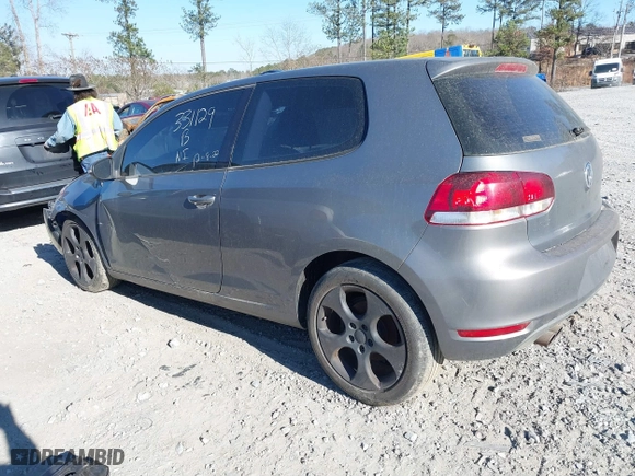 2010 Volkswagen Golf with VIN WVWBB7AJ2AW331129, listed as a IAAI auction lot 38288218 with 1 mi miles. Bid and sale history available at carsss.com. Image 3.