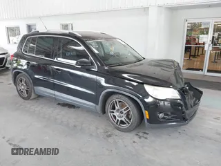 2011 Volkswagen Tiguan SE with VIN WVGAV7AX1BW549681, listed as a IAAI auction lot 40772939 with 157,547 mi miles and . Bid and sale history available at DreamBid. Image 1.
