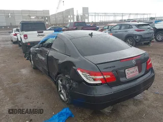 2013 Mercedes-Benz E 350 z VIN WDDKJ5KB1DF202419, wystawiony jako IAAI lot #42485467 z przebiegiem 155 245 mil mil oraz . Historia ofert i sprzedaży dostępna na DreamBid. Obrazek 3.