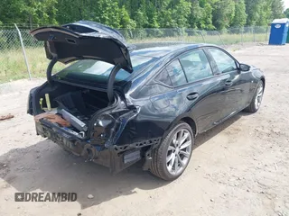 2024 Cadillac CT5 Sport z VIN 1G6DP5RK3R0127081, wystawiony jako IAAI lot #42319697 z przebiegiem 4 093 mil mil oraz . Historia ofert i sprzedaży dostępna na DreamBid. Obrazek 4.