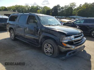 2000 Chevrolet Suburban LT with VIN 3GNFK16T2YG200100, listed as a Copart auction lot 70187684 with 0 mi miles and Salvage Title. Bid and sale history available at carsss.com. Image 4.