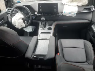 2024 Toyota Sienna XSE z VIN 5TDDRKEC3RS218854, wystawiony jako Copart lot #57658695 z przebiegiem 8 771 mil mil oraz Szkoda całkowita • Salvage title. Historia ofert i sprzedaży dostępna na DreamBid. Obrazek 8.