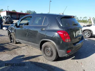 2019 Chevrolet Trax LS with VIN 3GNCJKSB6KL178934, listed as a IAAI auction lot 41772894 with 126,468 mi miles. Bid and sale history available at carsss.com. Image 3.