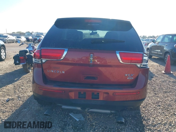 2014 Lincoln MKX with VIN 2LMDJ8JK2EBL00416, listed as a IAAI auction lot 40693429 with 118,427 mi miles. Bid and sale history available at carsss.com. Image 16.