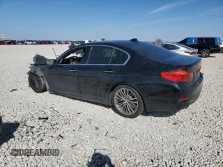 2018 BMW 5 Series 530i z VIN WBAJA5C52JWA38947, wystawiony jako Copart lot #48182405 z przebiegiem Nie podano mil oraz Szkoda całkowita • Salvage title. Historia ofert i sprzedaży dostępna na DreamBid. Obrazek 2.