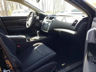 2017 Nissan Altima 2.5 SR with VIN 1N4AL3AP7HC236587, listed as a IAAI auction lot 41591452 with 101,429 mi miles. Bid and sale history available at carsss.com. Image 5.