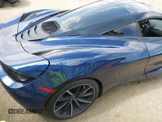 2019 McLaren 720S z VIN SBM14DCA2KW002960, wystawiony jako IAAI lot #41902025 z przebiegiem 10 788 mil mil oraz . Historia ofert i sprzedaży dostępna na DreamBid. Obrazek 4.