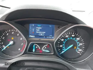 2014 Ford Escape SE with VIN 1FMCU9G96EUD61299, listed as a IAAI auction lot 42411069 with 147,957 mi miles and . Bid and sale history available at DreamBid. Image 7.