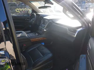 2019 Chevrolet Suburban Premier with VIN 1GNSKJKCXKR111502, listed as a IAAI auction lot 41075435 with 134,555 mi miles and . Bid and sale history available at DreamBid. Image 5.