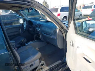 2005 Jeep Liberty Limited with VIN 1J4GL58K85W540719, listed as a IAAI auction lot 41425998 with 274,676 mi miles and . Bid and sale history available at DreamBid. Image 5.