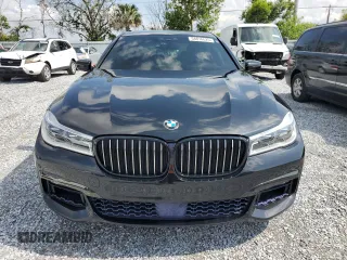 2018 BMW 7 Series 750i z VIN WBA7F0C58JGM22981, wystawiony jako Copart lot #58816625 z przebiegiem 6 213 mil mil oraz Szkoda całkowita • Salvage title. Historia ofert i sprzedaży dostępna na DreamBid. Obrazek 5.