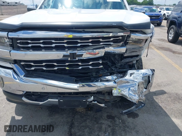 2018 Chevrolet Silverado 1500 LTZ with VIN 3GCUKSEC5JG316257, listed as a IAAI auction lot 39563628 with 62,872 mi miles. Bid and sale history available at carsss.com. Image 6.