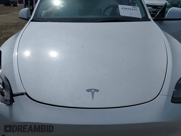 2021 Tesla Model Y Performance z VIN 5YJYGDEF7MF277769, wystawiony jako IAAI lot #42025157 z przebiegiem 28 522 mil mil oraz . Historia ofert i sprzedaży dostępna na DreamBid. Obrazek 10.