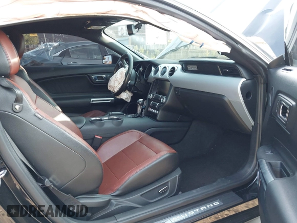 2015 Ford Mustang EcoBoost z VIN 1FA6P8TH1F5303375, wystawiony jako IAAI lot #40158795 z przebiegiem 134 668 mil mil oraz . Historia ofert i sprzedaży dostępna na DreamBid. Obrazek 5.
