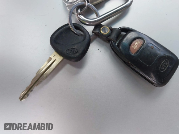 2008 Kia Sorento EX with VIN KNDJC736185826567, listed as a IAAI auction lot 42433294 with 228,432 mi miles and . Bid and sale history available at DreamBid. Image 11.