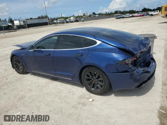 2016 Tesla Model S 90D z VIN 5YJSA1E20GF160834, wystawiony jako Copart lot #61898505 z przebiegiem 131 153 mil mil oraz Szkoda całkowita • Salvage title. Historia ofert i sprzedaży dostępna na DreamBid. Obrazek 2.